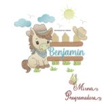 Matriz de Bordado Cenário Cavalinho Nome Benjamin